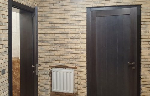 Сучасні дерев’яні двері
